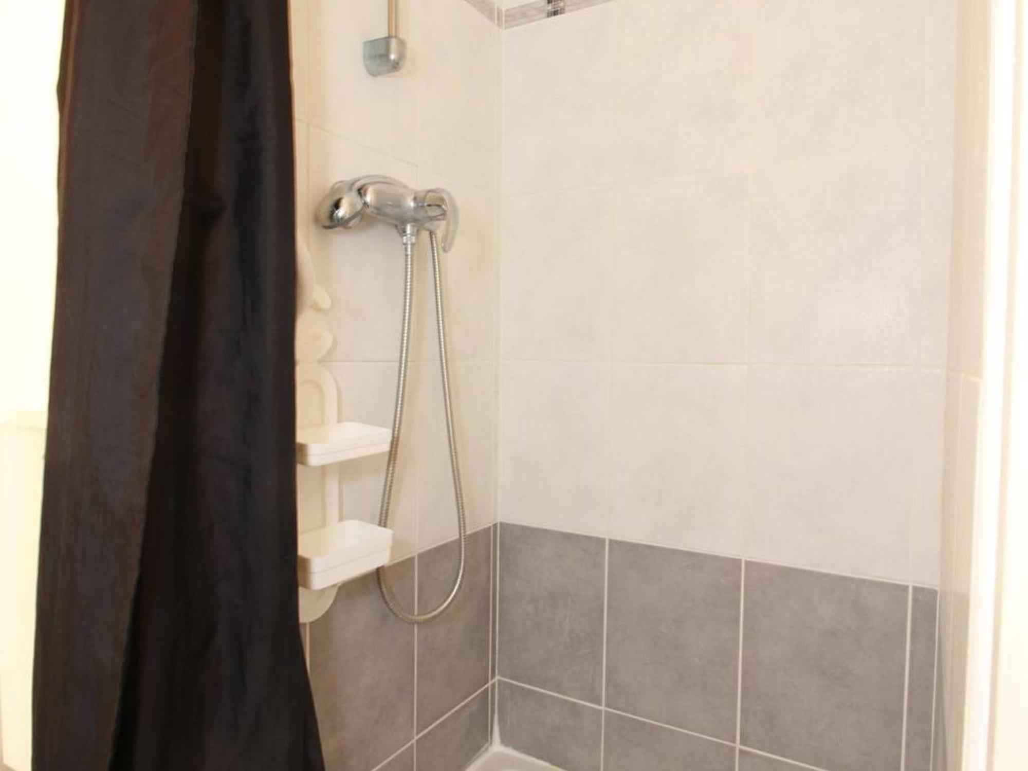 Appartement T2 Avec Terrasse, Proche Thermes, Garage Et Wifi - Balaruc-Les-Bains - Fr-1-553-182 Eksteriør bilde